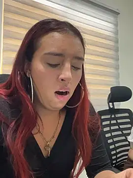 RubyLuxe_ stripchat live cam model