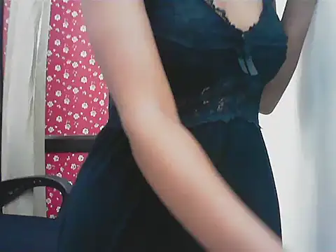 your_dreams__ stripchat live cam model