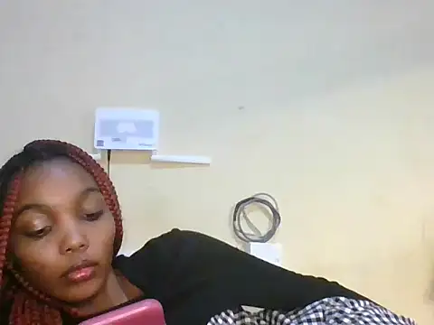 petite_spankie stripchat live cam model