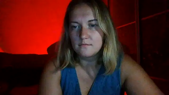 TinaKittyX stripchat live cam model