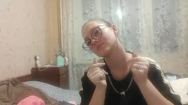 ShanPietig stripchat live cam model