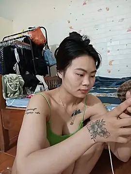 Lynk2x stripchat live cam model