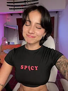 Ale_Lewis stripchat live cam model