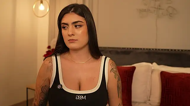 IrisBaker stripchat live cam model