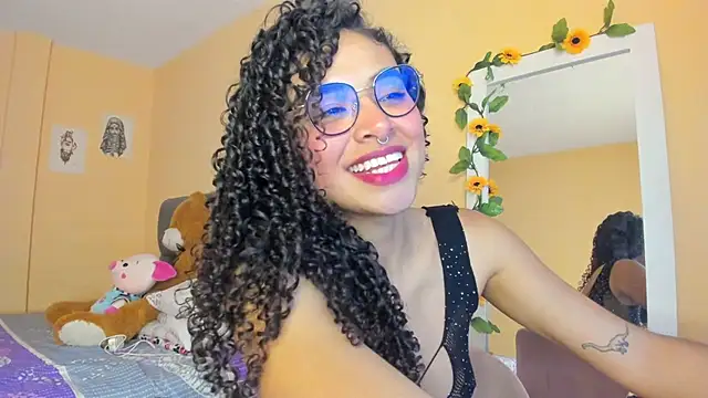Keniia_rizz stripchat live cam model