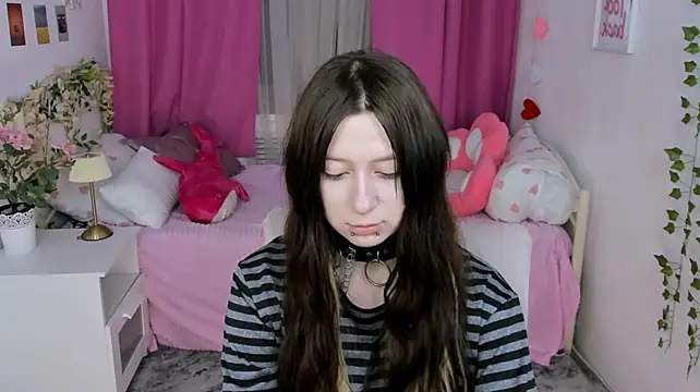 MiyuuNami stripchat live cam model