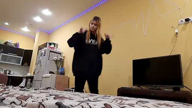 CelestePacini stripchat live cam model