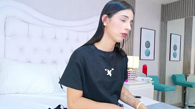 CaitlynMiller stripchat live cam model