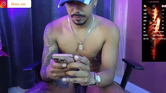 Latinmoster_boss stripchat live cam model