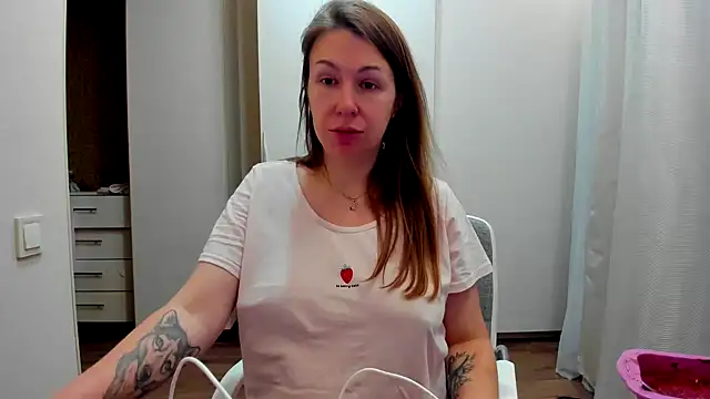 PregnantEva stripchat live cam model