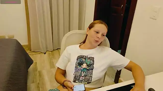 ViktoriaSilk stripchat live cam model