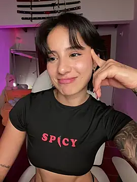Ale_Lewis stripchat live cam model