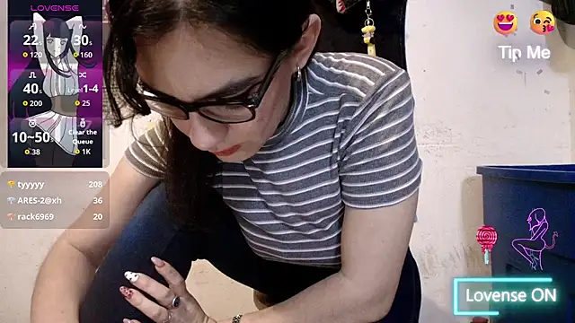 Ellaa_honey stripchat live cam model