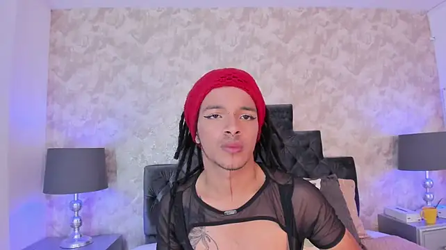 Lucas_jones stripchat live cam model