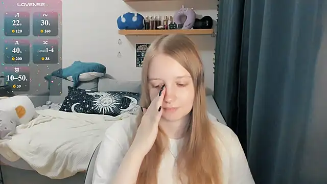 Alyaley stripchat live cam model