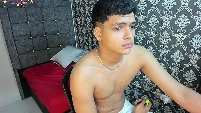 Keinner_BigDick stripchat live cam model
