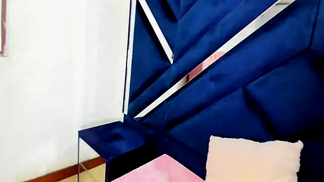 MiaStromh stripchat live cam model