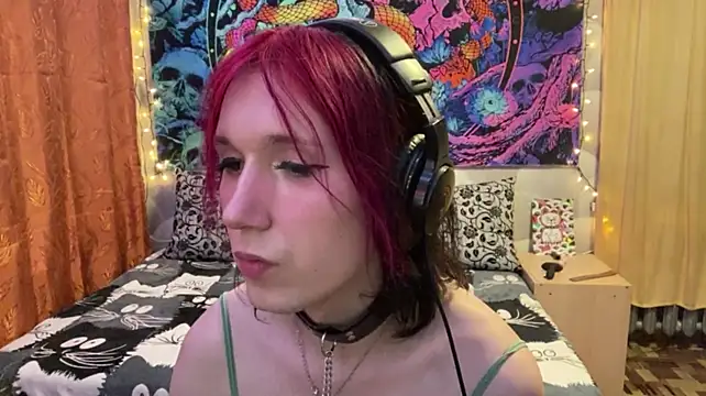 Reboot_F5 stripchat live cam model