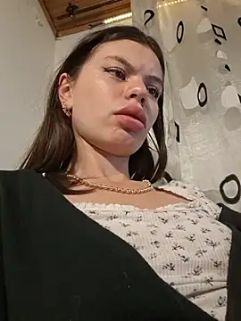 _Isabella-7 stripchat live cam model