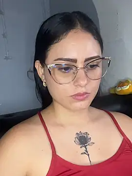Vannelope stripchat live cam model