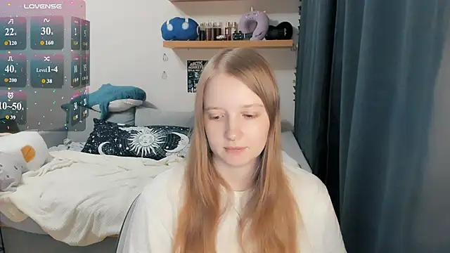 Alyaley stripchat live cam model