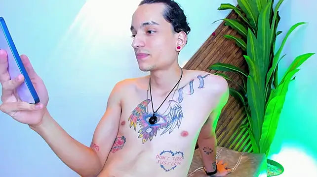 wild_demongirl stripchat live cam model