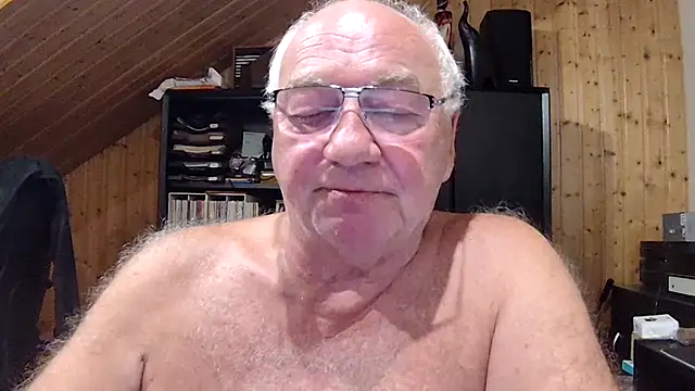 biggandybig stripchat live cam model
