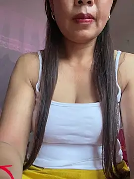 Milky-milk stripchat live cam model