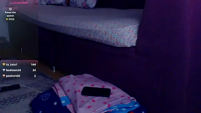 CassieSpell stripchat live cam model
