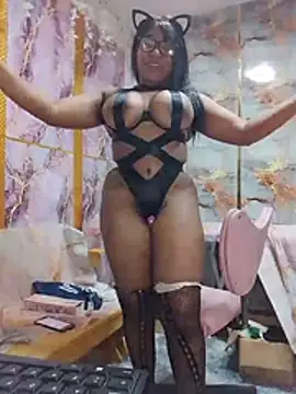 zafiro_ebano stripchat live cam model