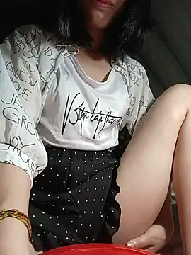 -Kem-04 stripchat live cam model