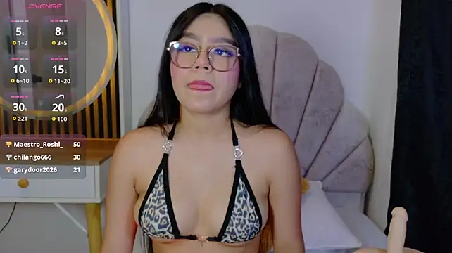Mara_swan stripchat live cam model