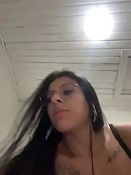 Agatha_lindinha stripchat live cam model