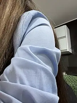 NINI__MOON__ stripchat live cam model