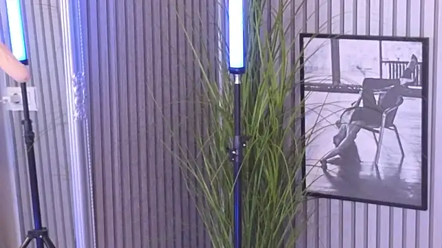 KarmaArms stripchat live cam model