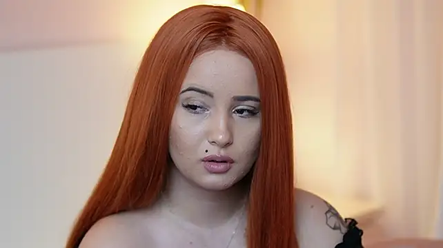 AdelineMoon stripchat live cam model