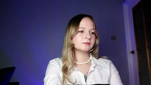 3RROR stripchat live cam model