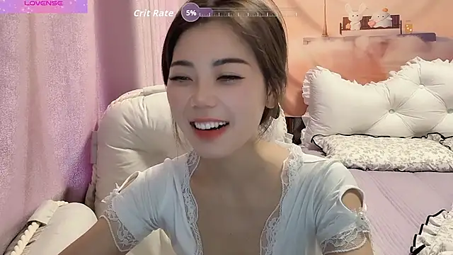 bao-bao- stripchat live cam model