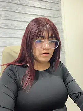 AngieRousse stripchat live cam model
