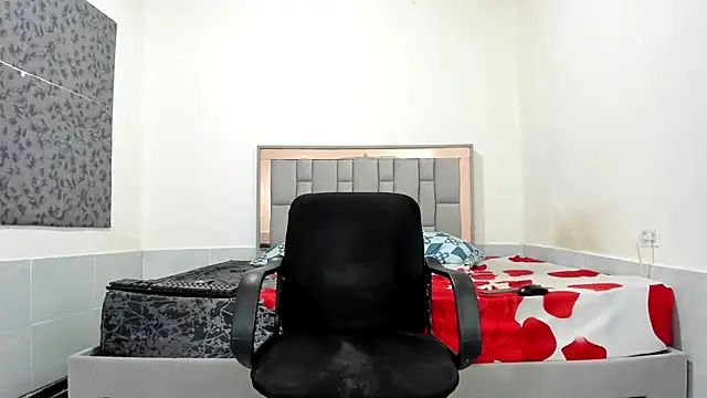 simookeler stripchat live cam model