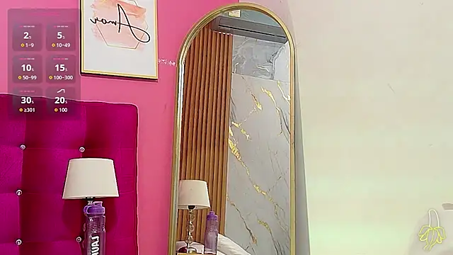 NaughtyyMommyyy stripchat live cam model