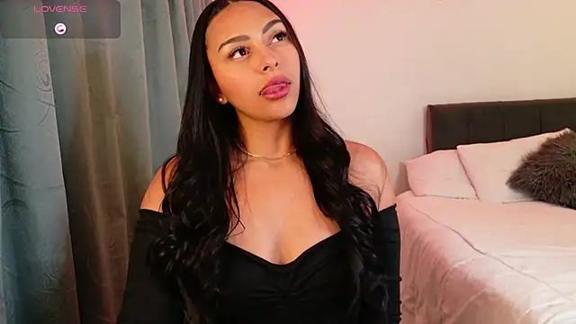 Melaniie01 stripchat live cam model