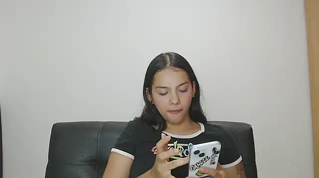 Mia_fire666 stripchat live cam model