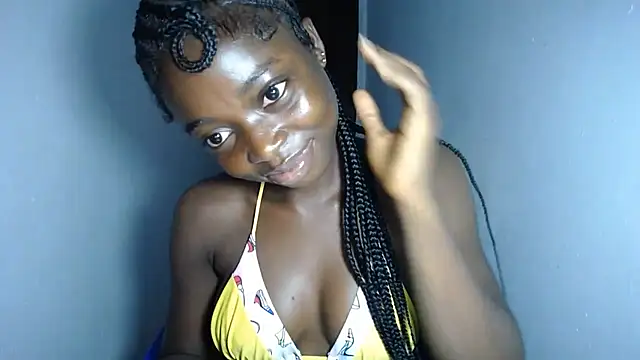 petiteebonyxx stripchat live cam model