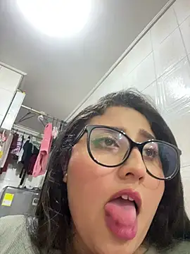 croftsmila stripchat live cam model