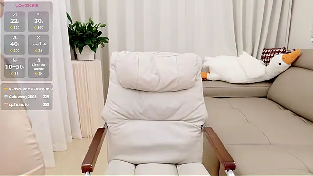 Cecilia001 stripchat live cam model