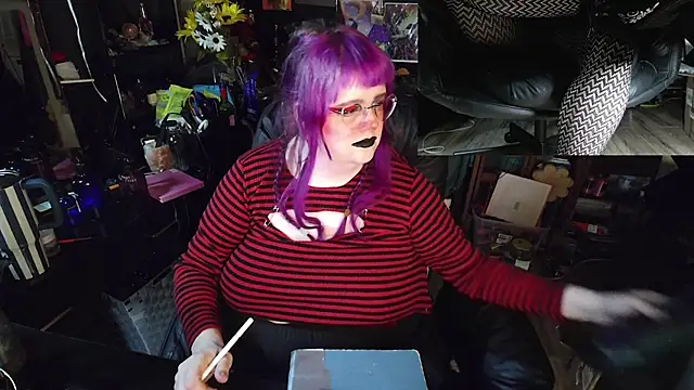 Sinstresshemlock stripchat live cam model