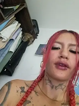 jenniferbodys stripchat live cam model