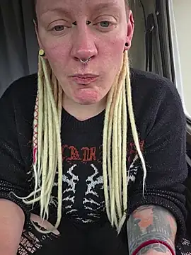 PinkTheHawk stripchat live cam model