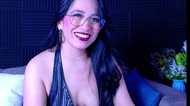 Megan_Diamond05 stripchat live cam model